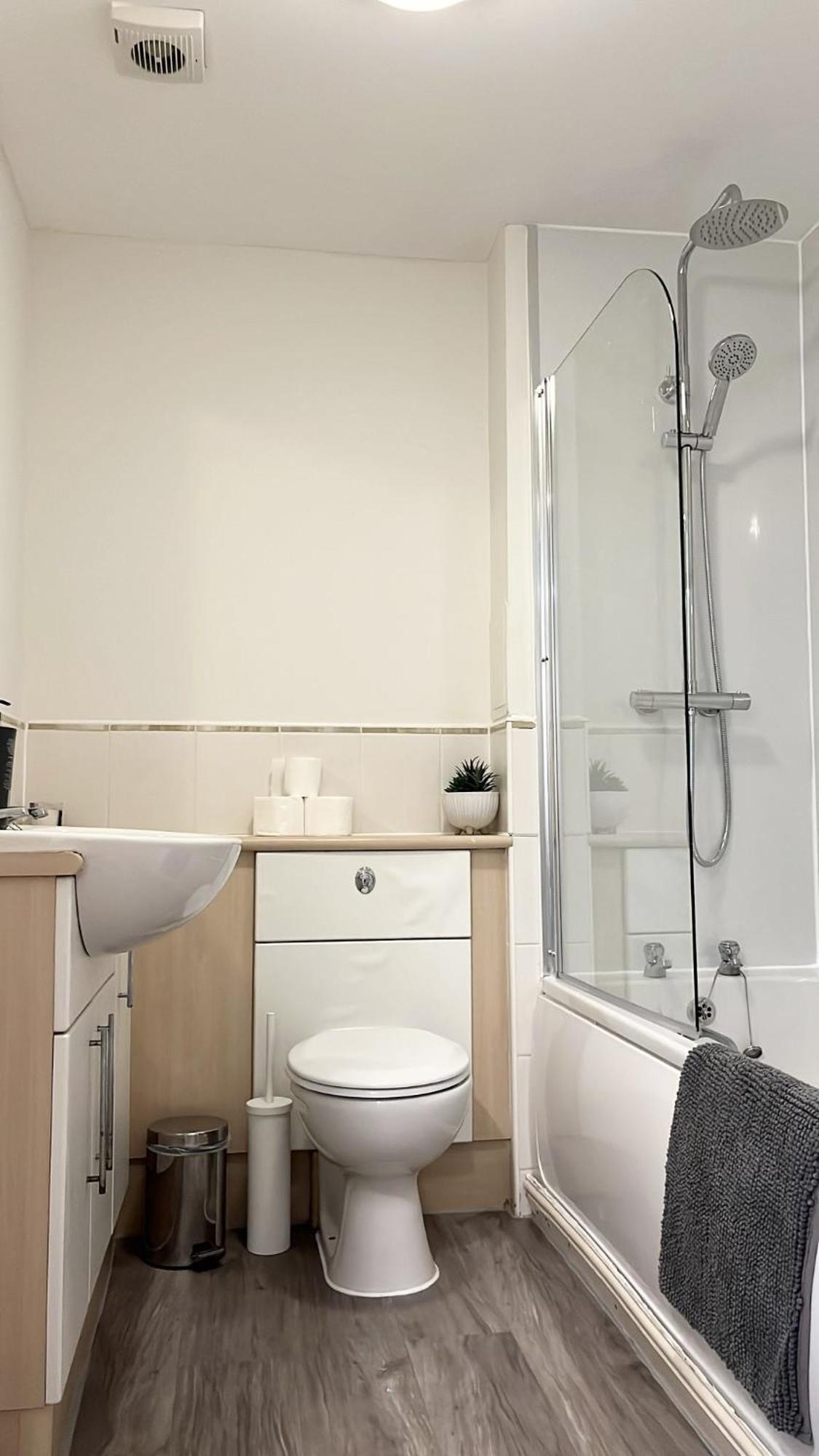 Spacious City Centre Flat Free Parking& Superfast Wifi Edinburgh Luaran gambar